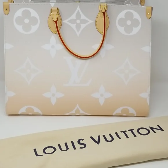 Sold BRAND NEW Louis Vuitton By the Pool Onthego GM - Picture 5 of 9